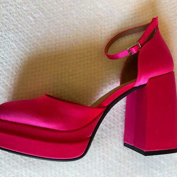 NWT/NIB Wild Fable Women's Bianca Platform Heels Viral Barbie Pink Shoe Size 7.5 - Picture 5 of 14